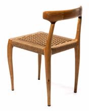 Дизайнерский стул ручной работы с плетеным сиденьем