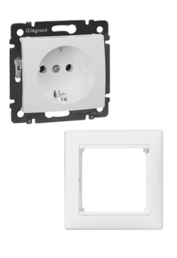 Legrand розетка 4420 с рамкой 1 белая