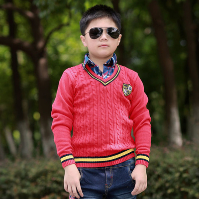 Пуловер детский рельефной вязки с контрастной окантовкой