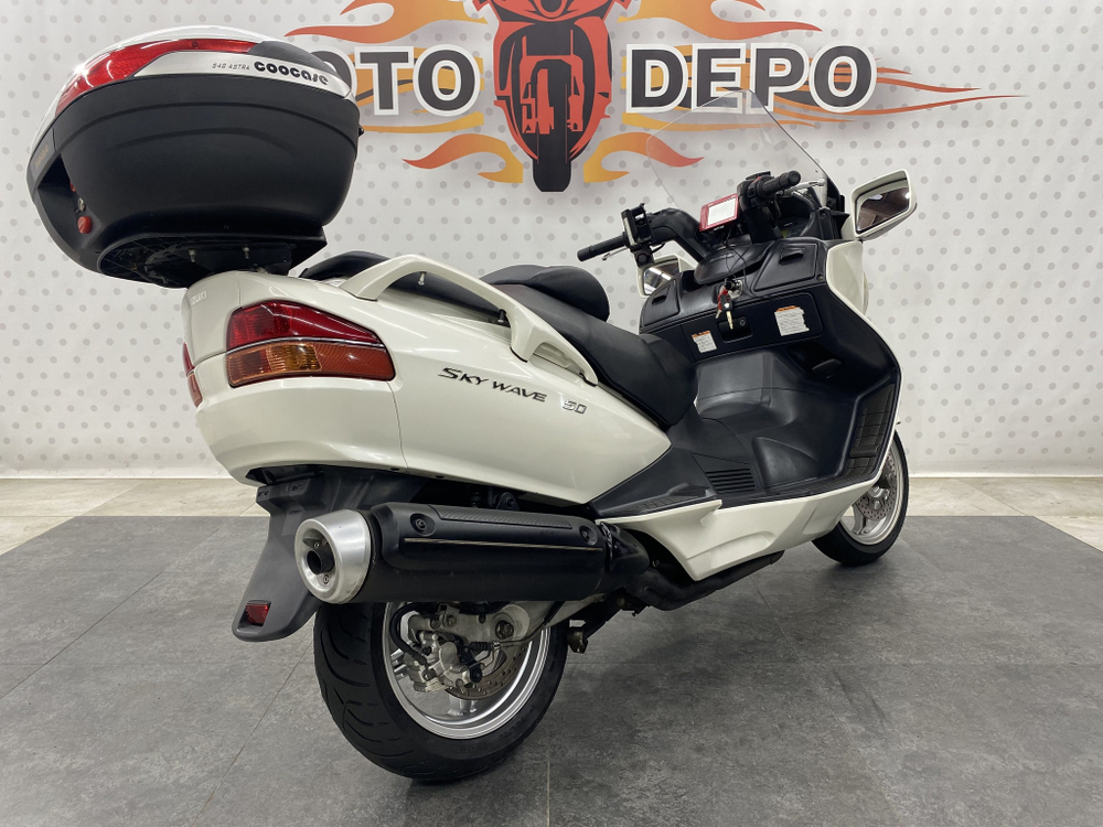 Suzuki Skywave 650 , 2002