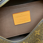 Louis Vuitton Locker Dopp Kit