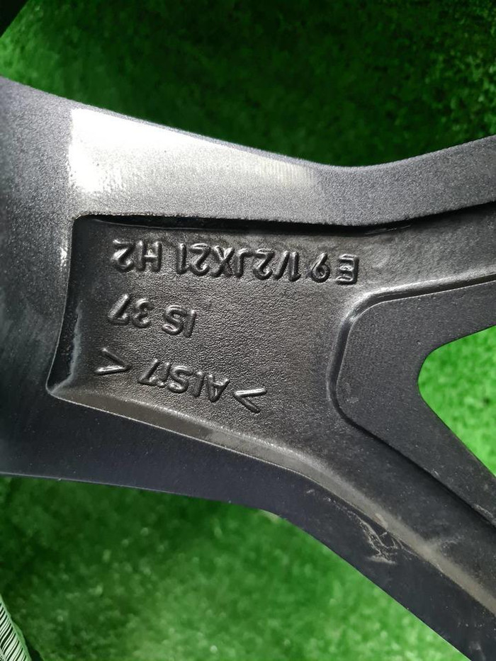 Диск литой R21 BMW X5 G05 18-нв 741 стиль передний