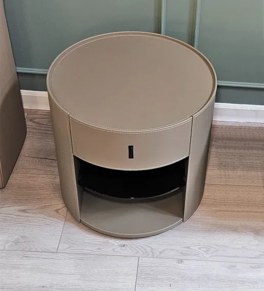 Прикроватная тумбочка 6080 с ящиком и полкой, оливково-серая экокожа