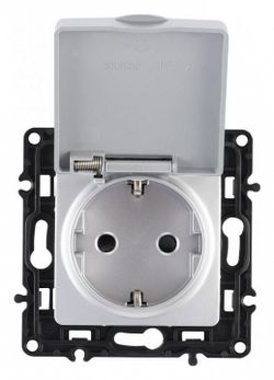 Розетка влагозащищенная с заземлением и со шторкой с крышкой Arte Milano am-217 217.41-1.silver