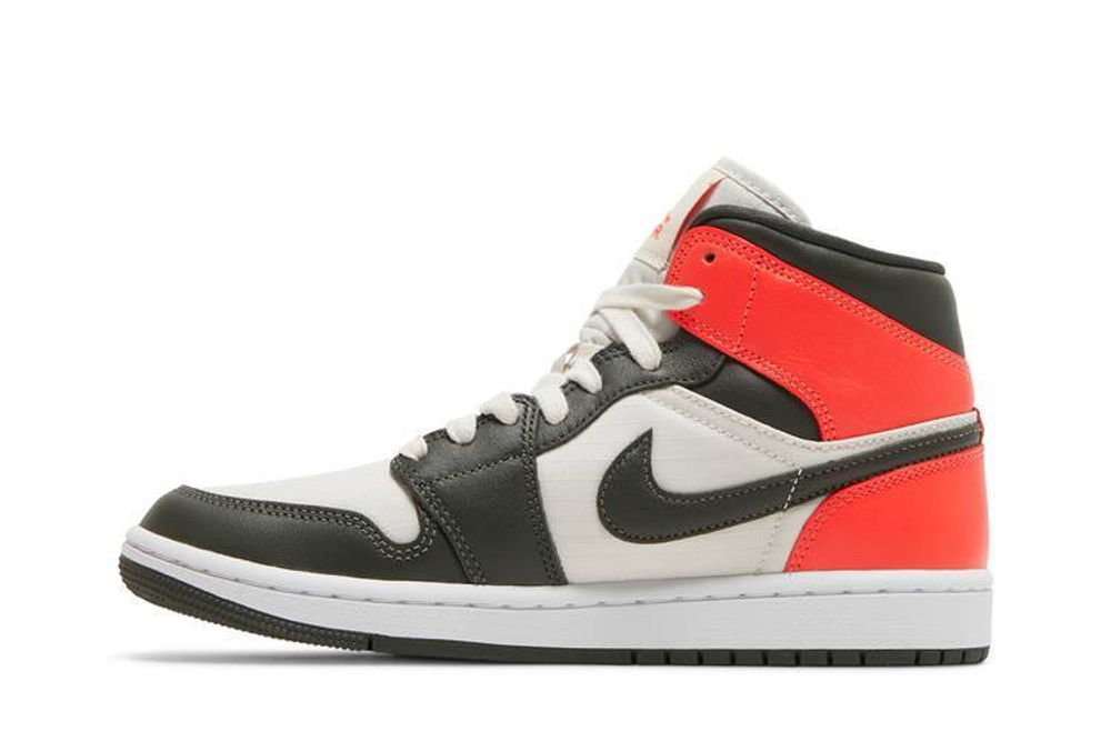 Кроссовки Jordan Air Jordan 1 Mid Se "Newsprint" (Женская размерная сетка)