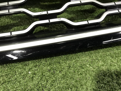 Решетка радиатора Range Rover Evoque 2 (2018-2024)