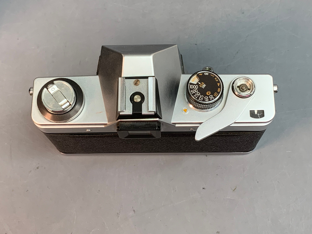 Praktica L
