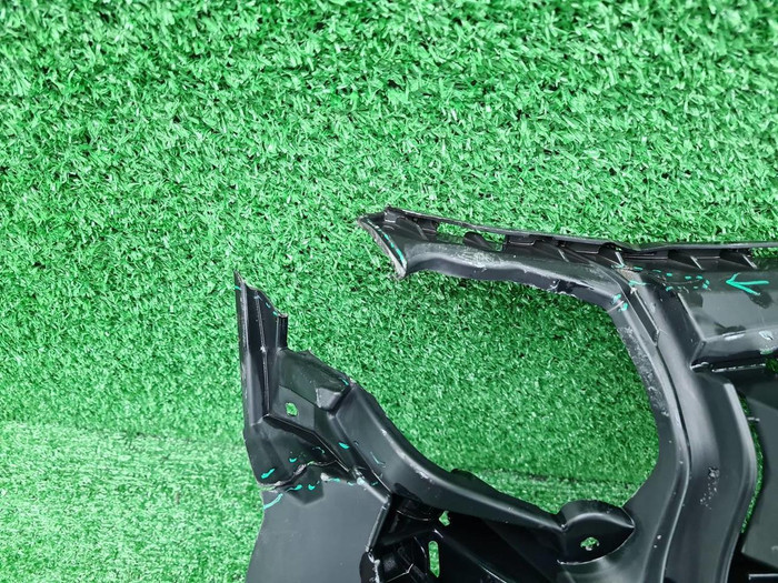 Решетка бампера RH Porsche Panamera 2 971 (16-20)