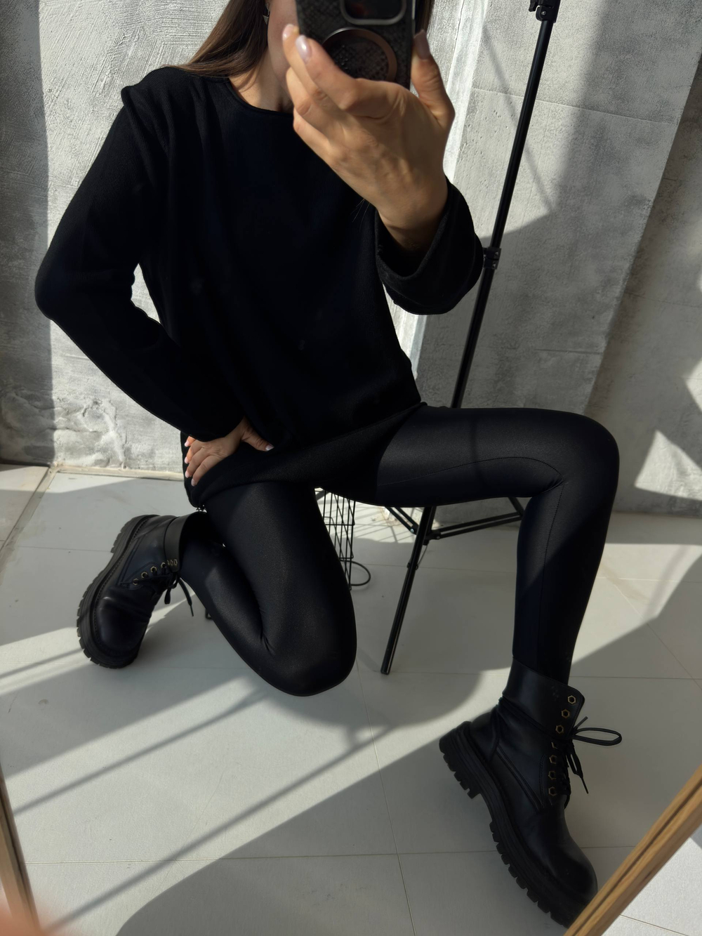 Свитер жен. 8010 чер.