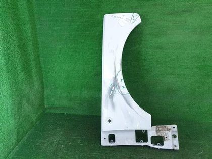 Крыло переднее правое Range Rover Vogue 3 L322 (2002-2012)