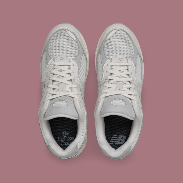 Кроссовки New Balance 2002R 