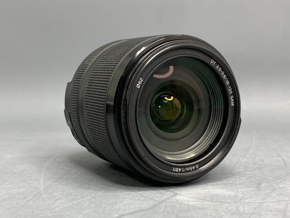 Sony DT 18-135mm 3.5-5.6 SAM