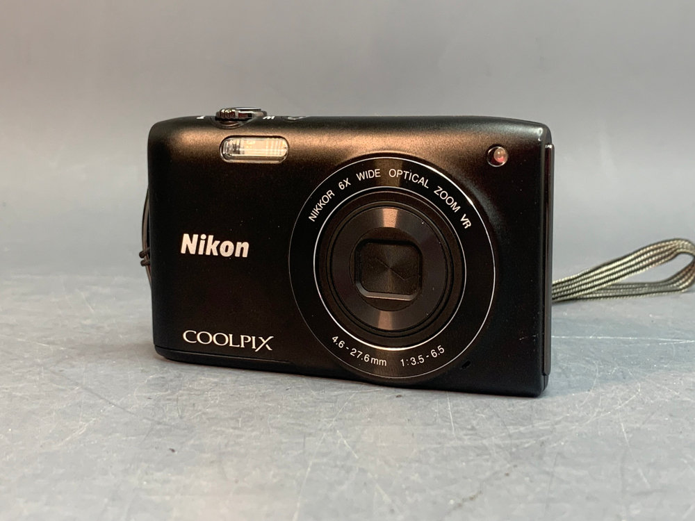 Nikon Cooplix S3300 без ЗУ