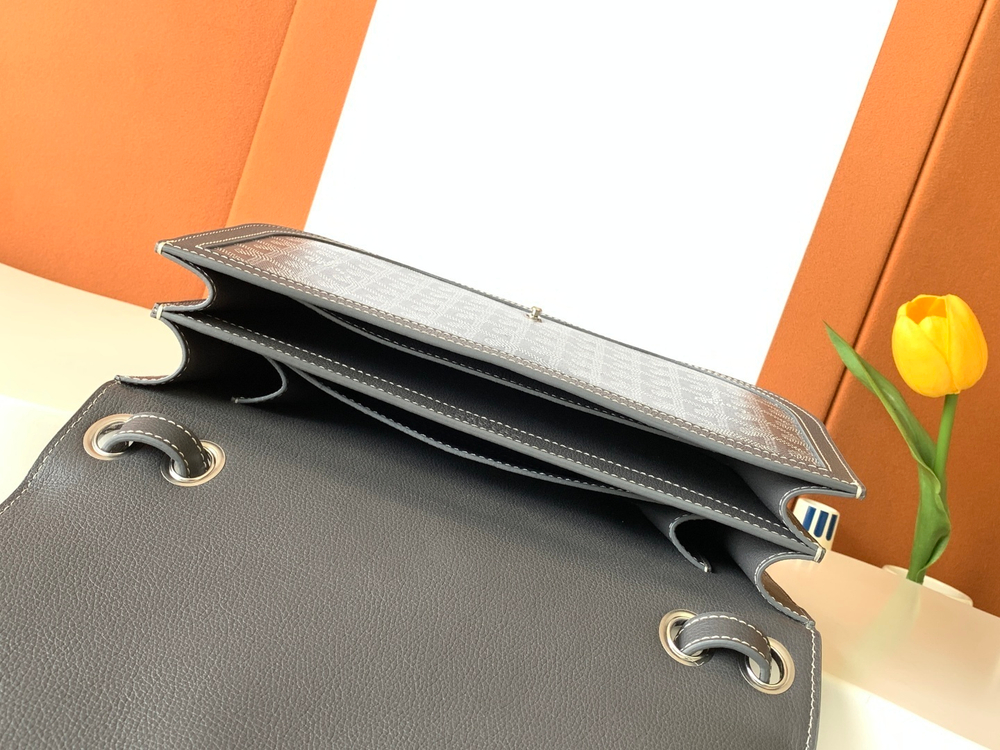 Goyard 233 Bag 25 cm