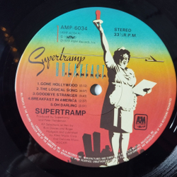Винтажная виниловая пластинка LP Supertramp Breakfast In America (Japan 1979) (Obi) Gone Hollywood AMP-6034