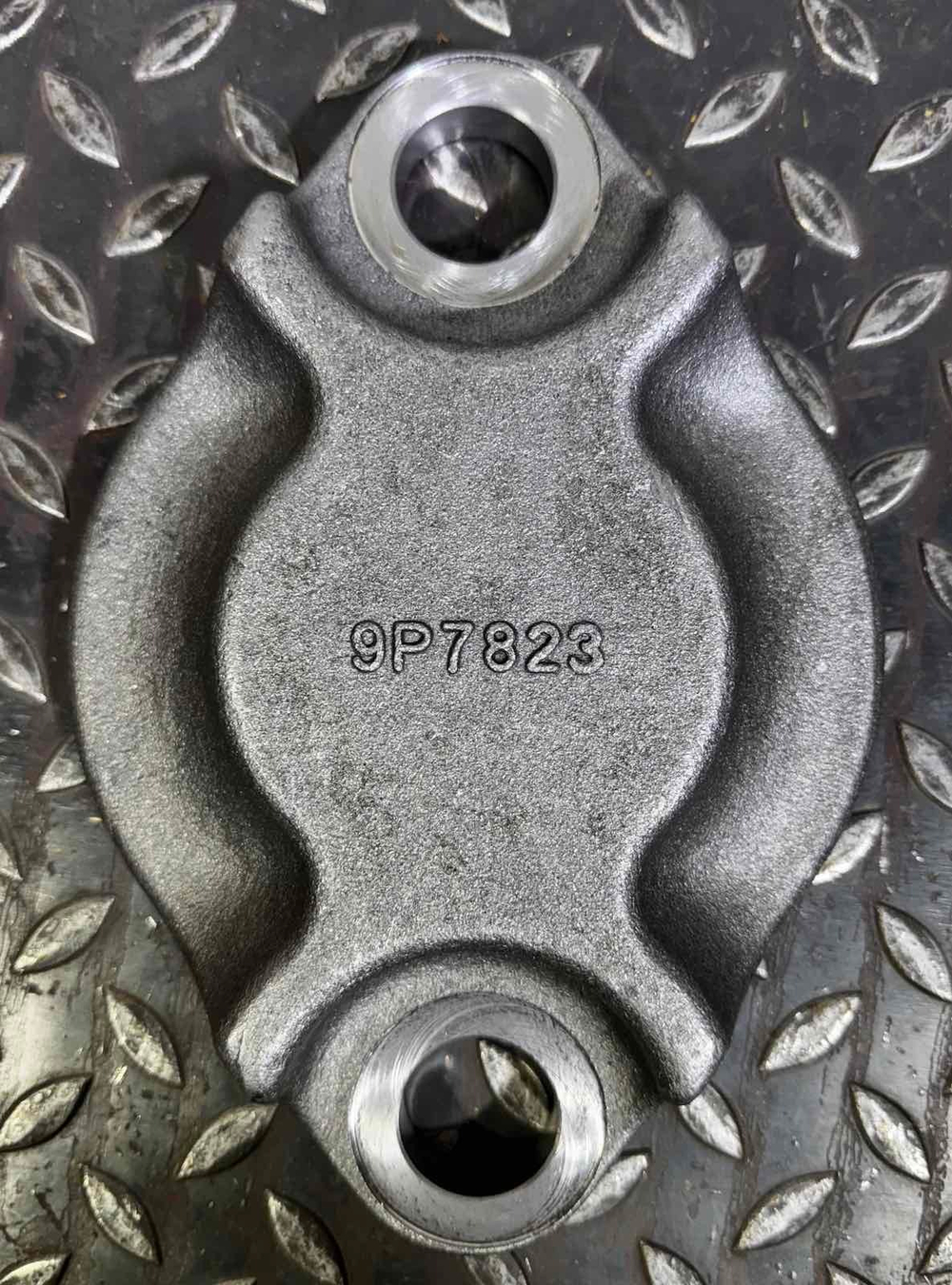 Крышка 9P-7823