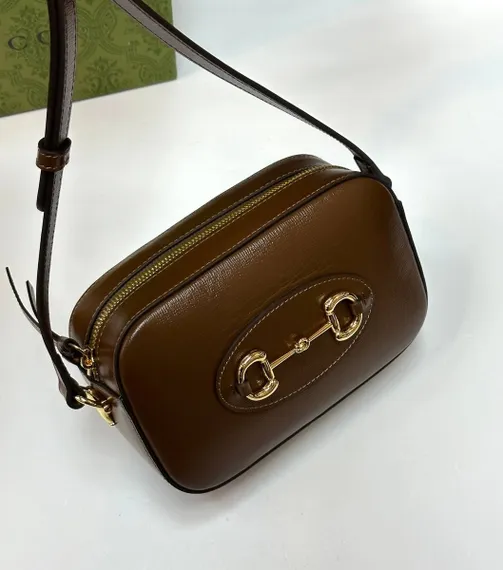 Маленькая женская сумка на плечо Gucci Horsebit 1955 коричневый