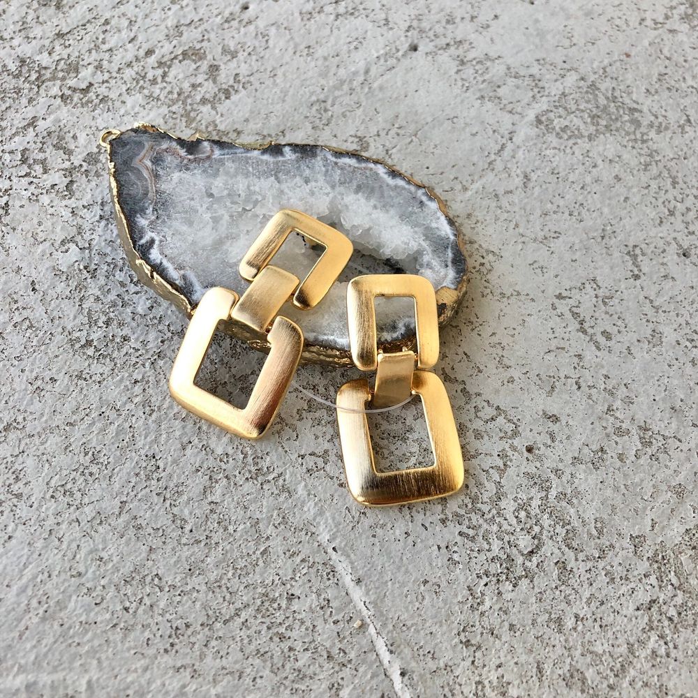 серьги-прямоугольники матовое золото серьги-прямоугольники матовое золото