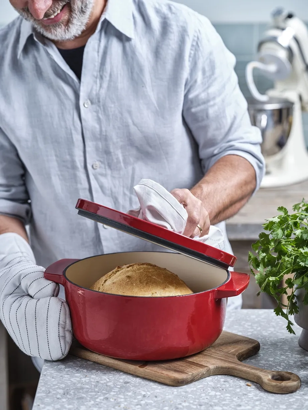 KitchenAid Овальный чугунный кастрюля 30 см 5,6 л красный EAN 4894871009271