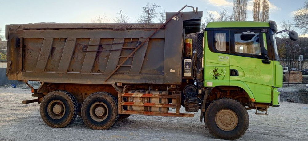 Shacman (Shaanxi) SX* 6x6 Самосвал SX32586V385 (Дизельный, 11,6 л, 423 л.с., МТ)