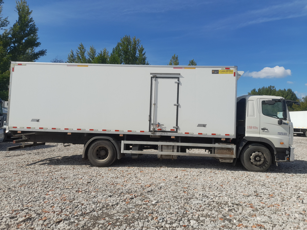 Hino 700 4x2 Изотермический/рефрижератор CLW6041XLCC (Рефрижератор, Дизельный, 7,7 л, 271 л.с., МТ)