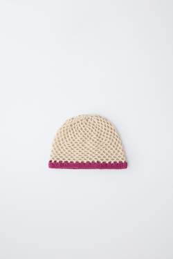 ZARA ШАПКА ИЗ ТРИКОТАЖА С КОНТРАСТНЫМ КРАЕМ, ЭКРЮ