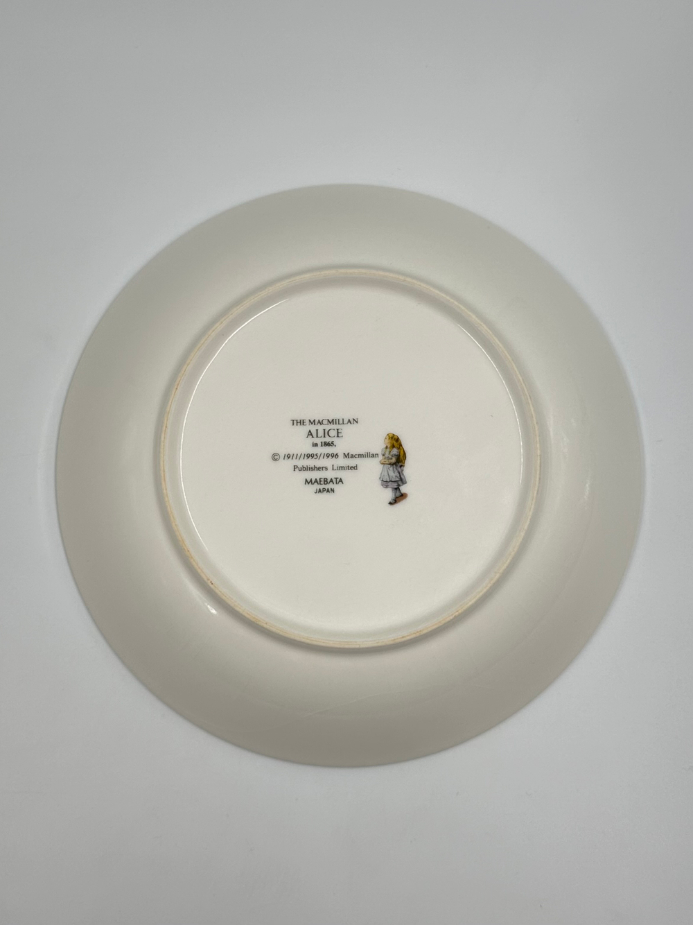 Тарелка Алиса в Стране Чудес Maebata