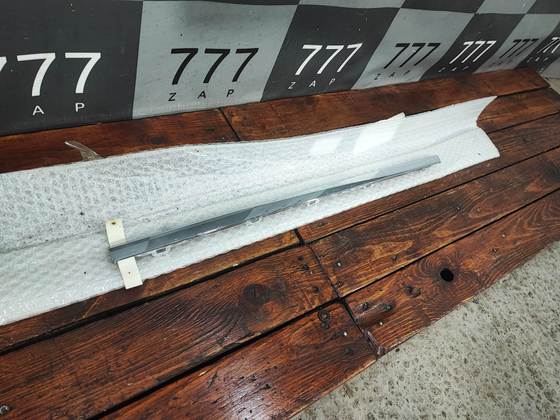 Молдинг двери задней левой VW Passat B8 Новый Оригинал 3G0853777GRU