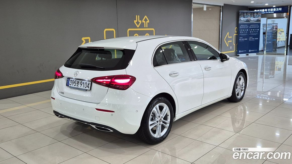 Mercedes-Benz A-Class W177 A220 Hatchback (02.2024)