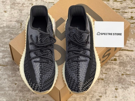 Yееzy Boost 350 V2 Carbon