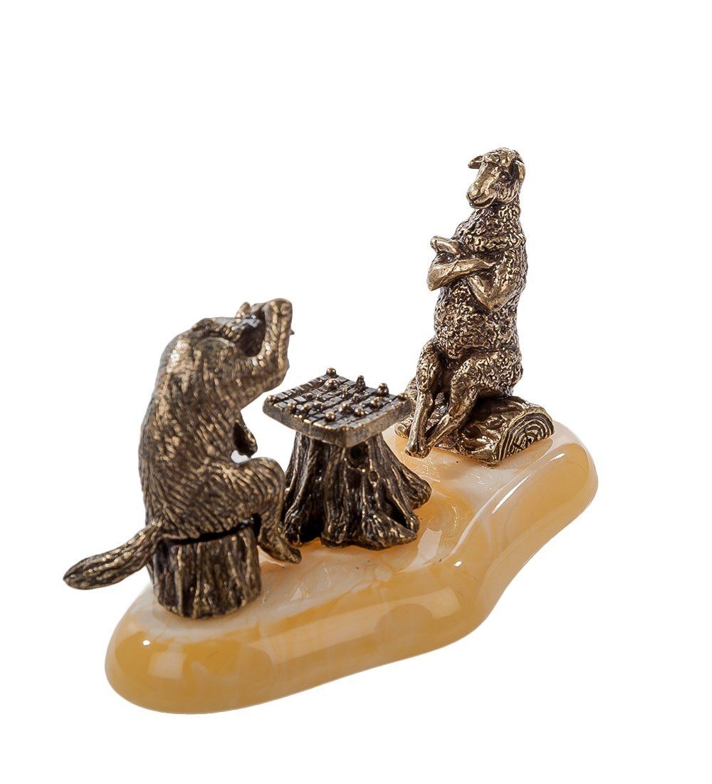 Народные промыслы AM- 619 Фигурка «Шахматная партия» (латунь, янтарь)