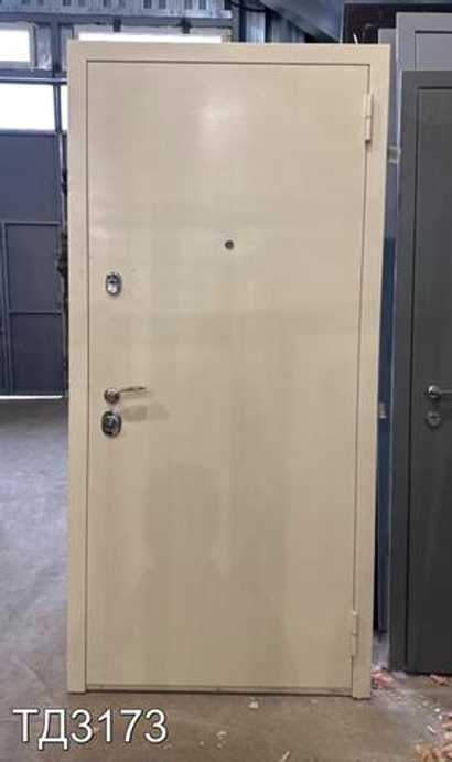 Дверь Металлическая Б/У 2080(в) x 960(ш)