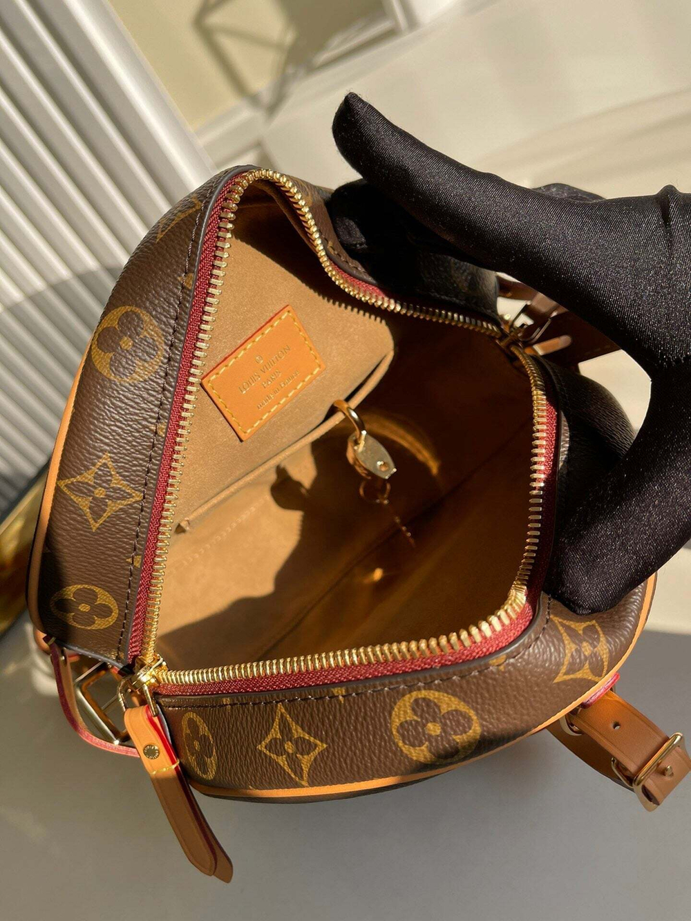 Louis Vuitton Boite Chapeau Souple MM
