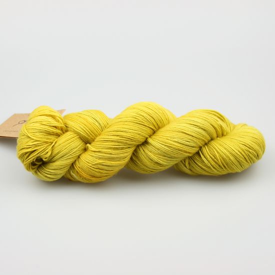 Пряжа MANOS DEL URUGUAY Fino (70% меринос, 30% шёлк)