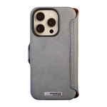 Кожаный чехол-книжка MagSafe Vaja Wallet Pull-Up V-Mag для iPhone 16 Pro Чехол ручной работы из натуральной патагонской кожи «пулл ап» с магнитной застёжкой. Вмещает до четырёх карт. Есть RFID-защита