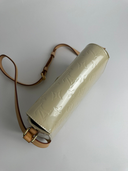 Сумка Louis Vuitton White Monogram Vernis Bellflower