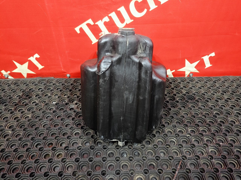 Бачок омывателя лобового стекла