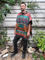 Пончо шерстяное с орнаментом