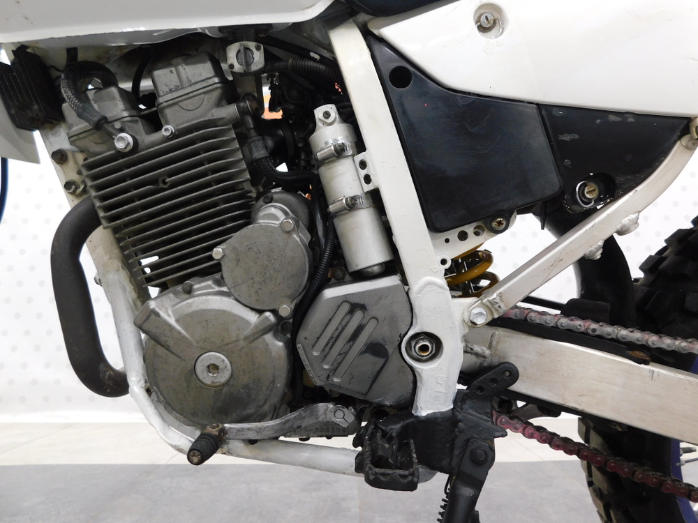 Suzuki Djebel 250 XC, 2000