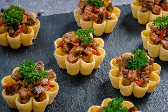 Мини тарталетка барбекю с говядиной, 10 шт.