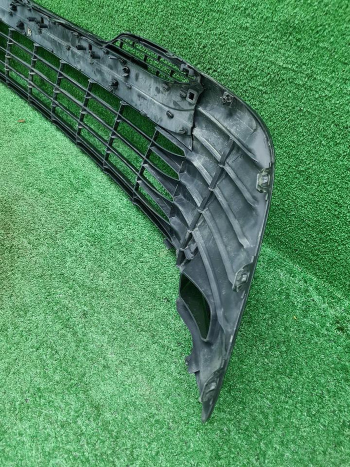 Решетка переднего бампера Toyota Camry xv70 17-21