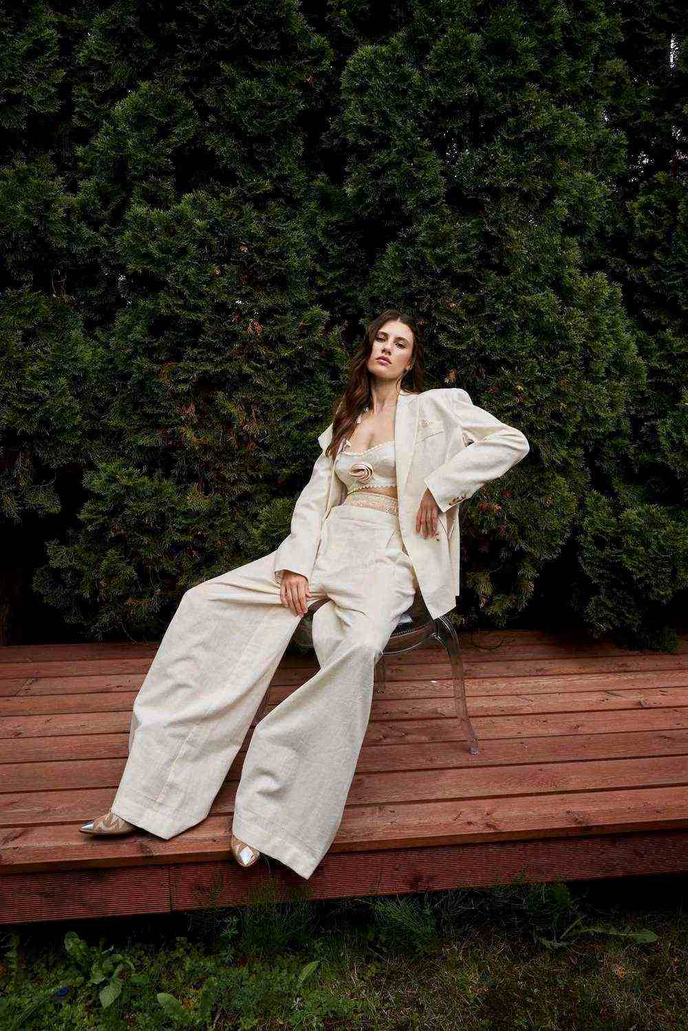 Брюки-палаццо изо льна