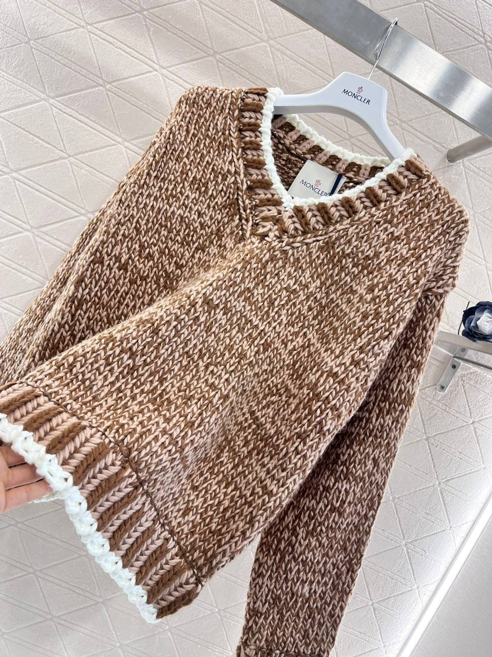 Свитер Moncler