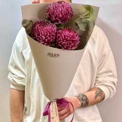 Букет из хризантем «Бигуди» 3 штуки