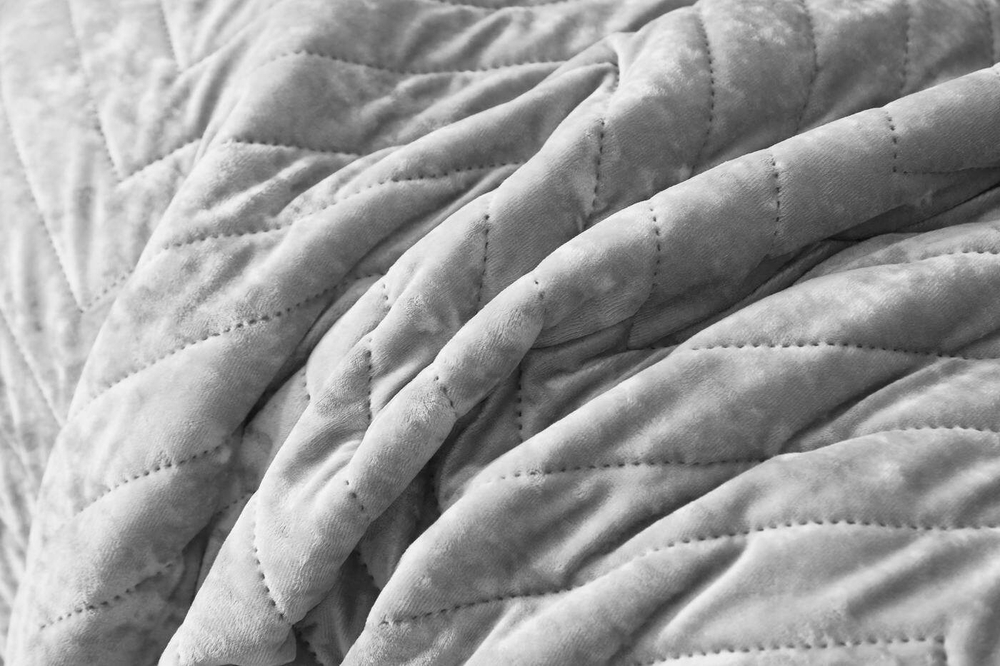 Покрывало 240x260 Sofi De MarkO Фернанд светло-серое