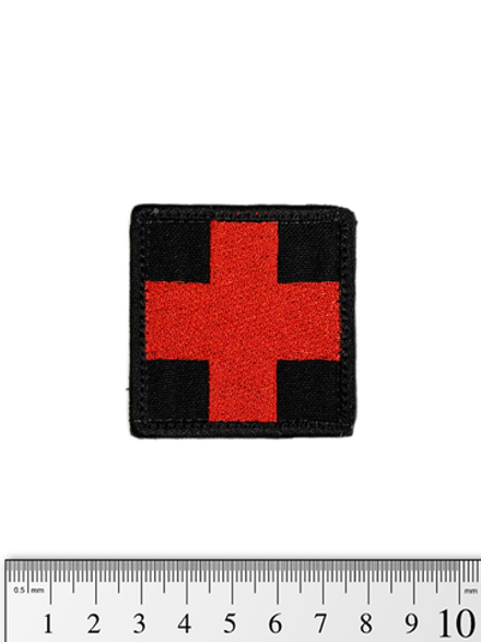 Шеврон Красный крест медика вышивка 5 см. Фон Чёрный