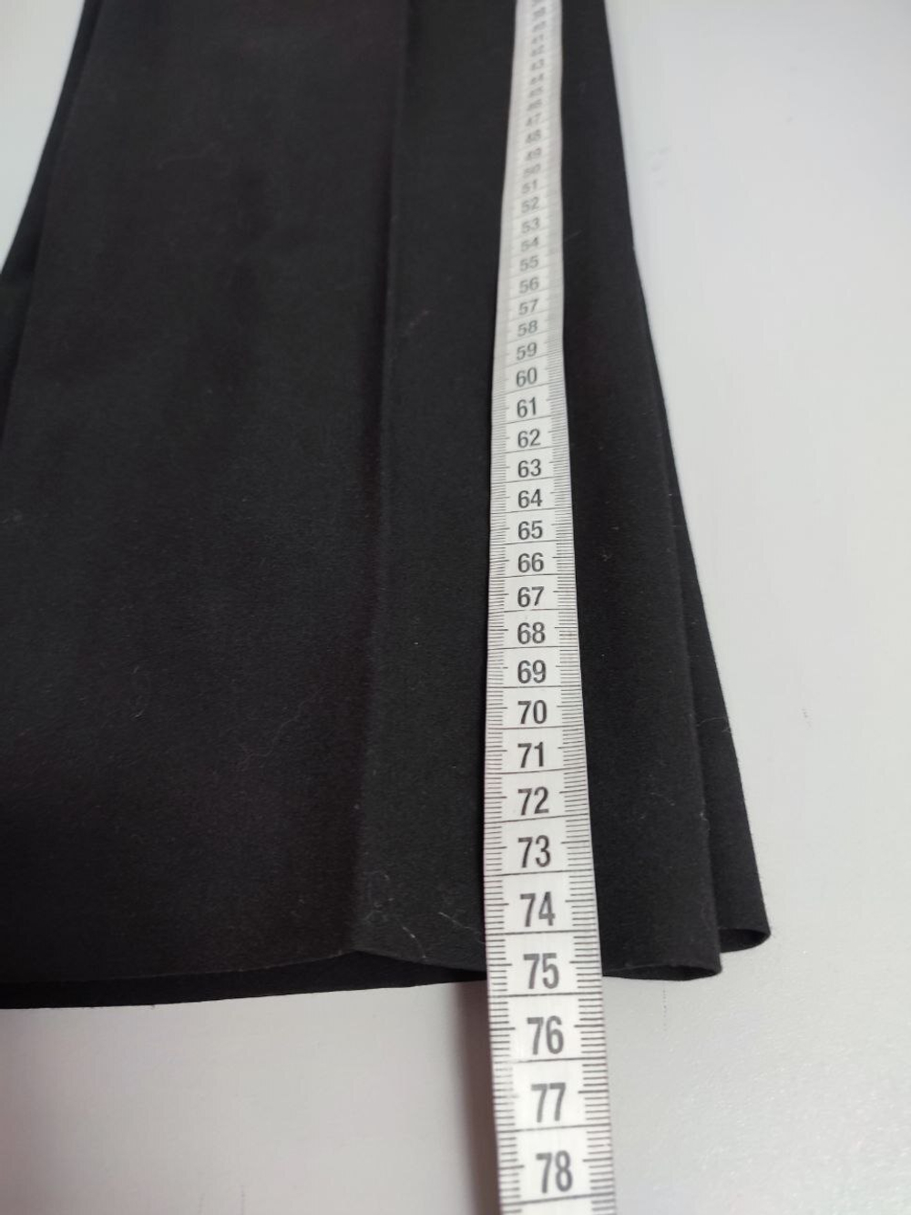 Брюки Van Heusen классические 48 размер