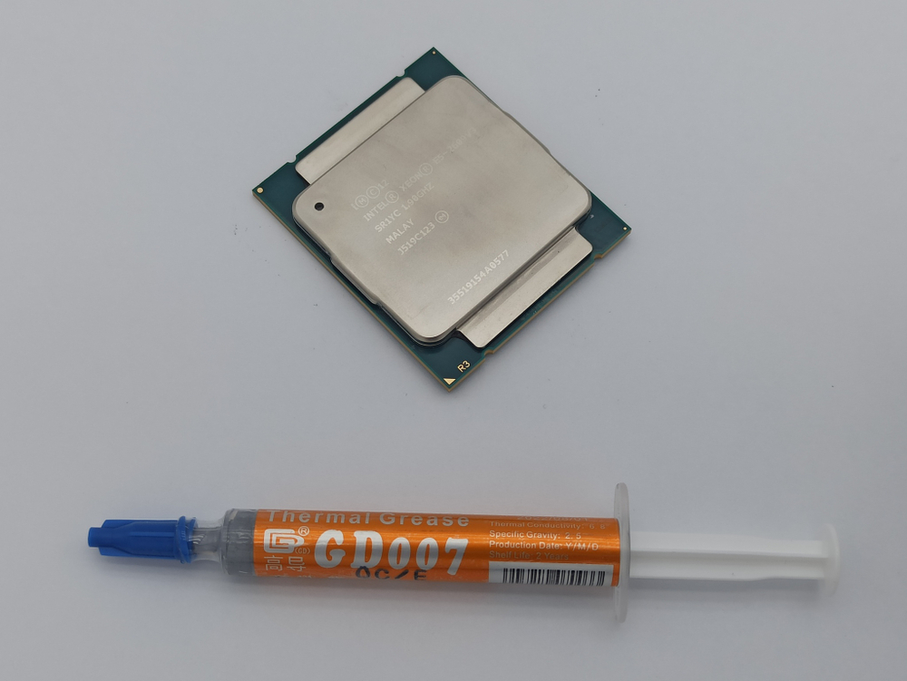Процессор Intel Xeon E5-2609v3