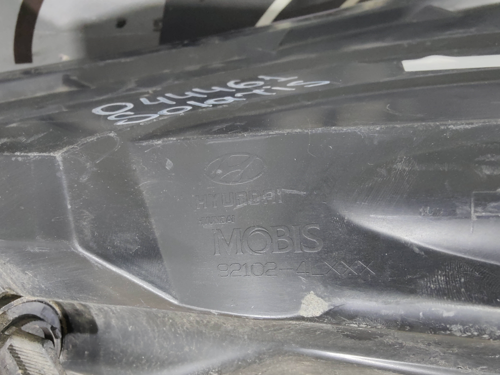 Фара правая Hyundai Solaris 1 (RB) 14-17 Б/У Оригинал 921024L600