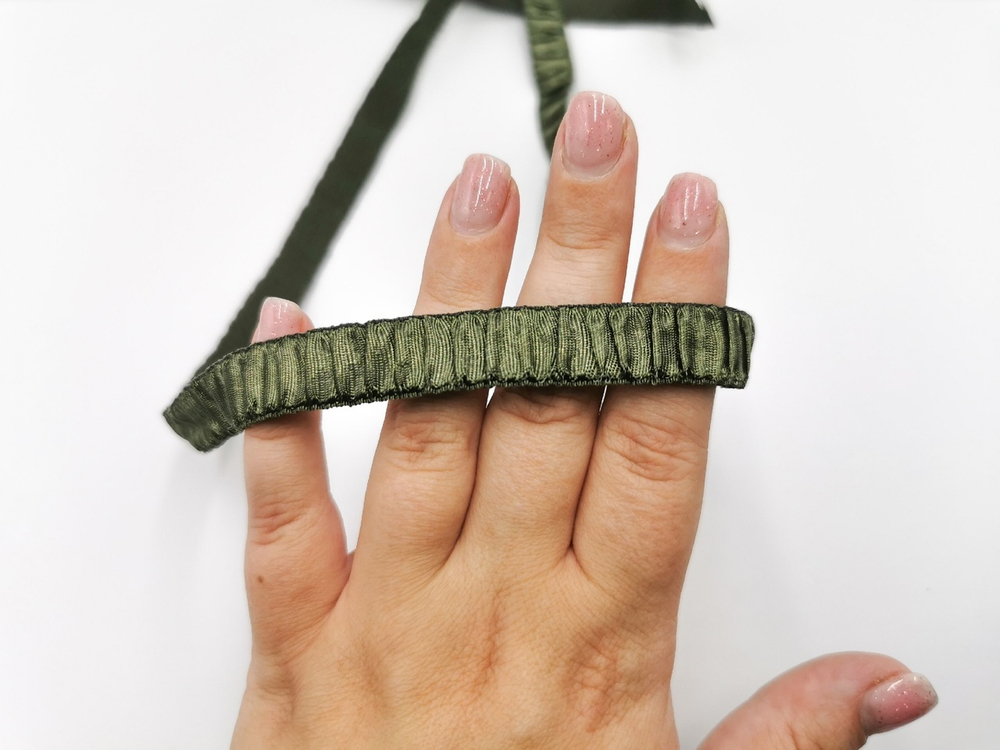 Бретелечная резинка со сборкой и блеском, 12 мм, хаки, (Арт: BR960/12-1258), м